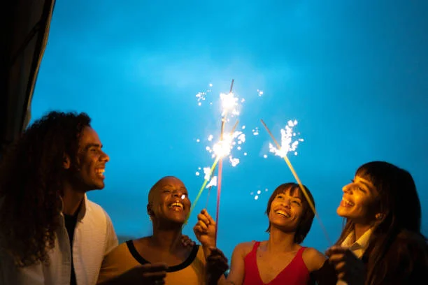 2026 New Year’s Eve Boat Party Guide: Tickets, Program & Tips